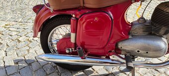 Jawa 250 - 4