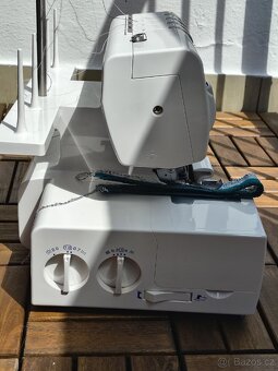 Šicí stroj overlock Carina top-lock DF - 4