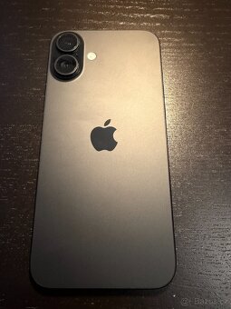 iPhone 16 Plus 128 GB černý - 4