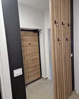 CHORVATSKO: LABIN – NOVOSTAVBA V PRVNÍ ŘADĚ U MOŘE | 39 m² L - 4