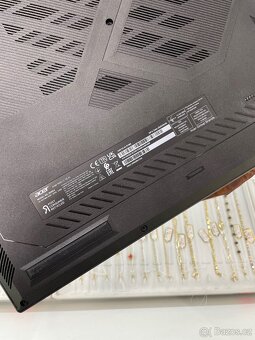 Acer Nitro V 16 AI - 4