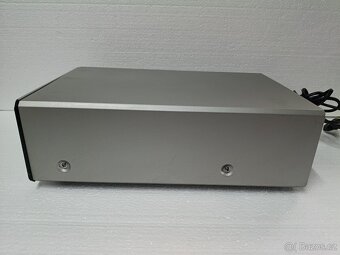 Yamaha CDX-E410 Přehrávač - 4