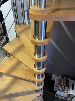 Točité schodiště JAP MAX SQ - 4