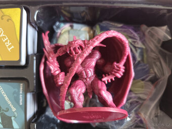 Dungeons & Dragons: Legend of Drizzt Board Game - 4