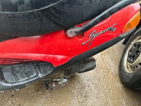 Skútr Kymco Spacer na náhradní díly bez tp a spz - 4