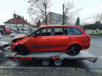 Vůz na náhradní díly Škoda Fabia 2 kombi 2010 BNM LVF LF3H - 4
