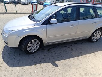 Ford Focus 1,6 combi - 4