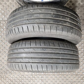2x Letní 215/60 R16 5,5mm+
- 4