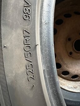 Prodám pneu Hankook 225/50 R17 89V Kinergy 4s - celorok - 4