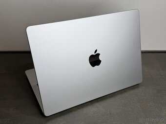 MacBook Pro 14'' 2021 / M1 Pro / 16GB / 512GB SSD / Silver - 4
