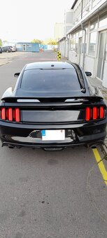 Zadní křídlo Ford Mustang - nové, černý lesklý spoiler - 4