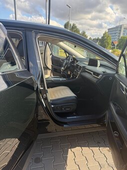 Lexus RX450H (hybrid) - 4