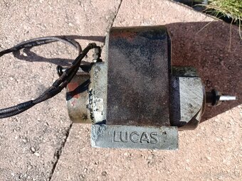 Lucas magnet - 4
