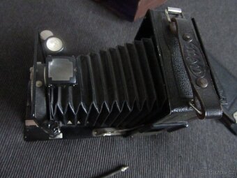 PRODÁM VINTAGE SKLÁDACÍ FILMOVÁ KAMERA VOIGTLANDER AVUS - 4