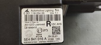 Pravé přední světlo Škoda Octavia IV RS - 4