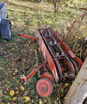 Mf-70 s obracečkou sena - 4