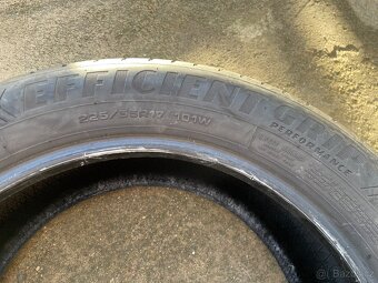 GoodYear 225/55R17 letní - 4