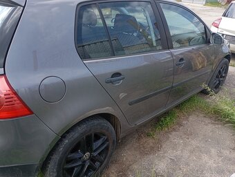 vw golf 1.6 fsi 85kw - 4