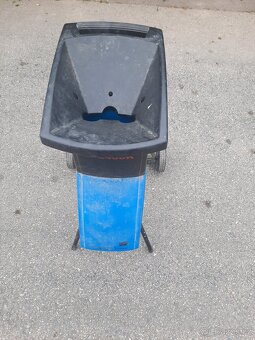 Prodám drtič větví / štěpkovač ALKO 2400R - 4