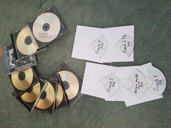 Playstation 1 Slim + 2 ovladače, paměťová karta 1MB, hry - 4