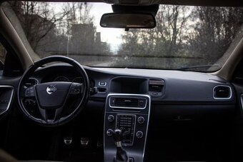 Volvo V60 2.0 D4 2012 - 4