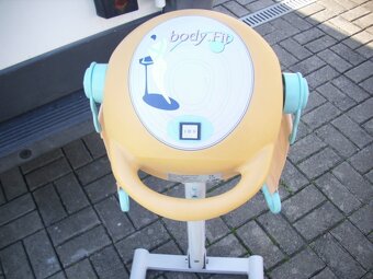 VIBRACNI MASAZNI PRISTROJ BODY FIT - 4