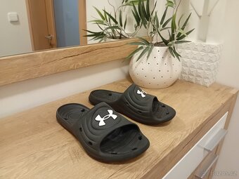 Under Armour dámské nazouváky - pantofle vel. 38 - 4