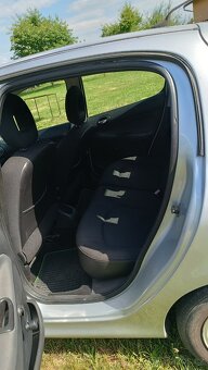 Podám Peugeot 206 - 4