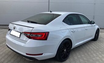 Škoda Superb SPORTLINE 2.0TSi 206kW DSG,4x4,WEBASTO, TAŽNÉ, - 4