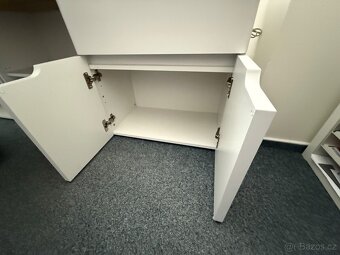 Psací stůl s úložným prostorem (barva bílá a dub) - 4