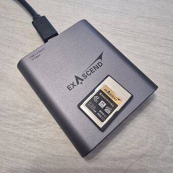 Sony A7 IV + Sony 24–105 G + příslušenství – TOP stav - 4