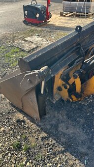 JCB MIDI rypadlo-nakladač TRAKTOR-BAGR - 4