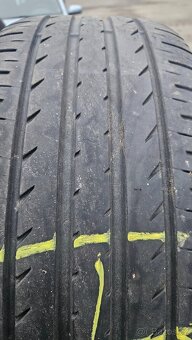 215/50R18 - 4