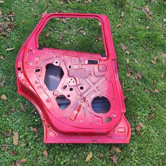 Levé zadní dveře Renault Captur I - 4