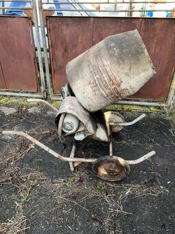 Stavební míchačka funkční 1800,- - 4