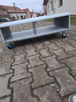 Konferenční stolek - 4