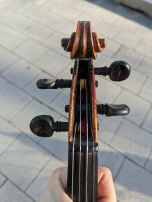 Krásné staré housle - 4