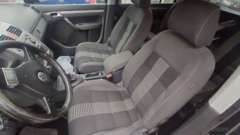 Sedačky VW Touran - 4