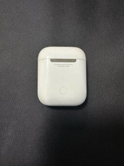 Originální Apple AirPods - 4