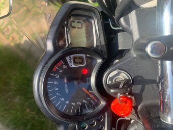 Suzuki SV gladius 650 - 4