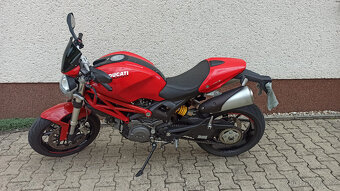 Ducati Monster 796 s nájezdem 13100 km - 4