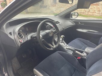 Honda Civic 8g 2,2 - 4