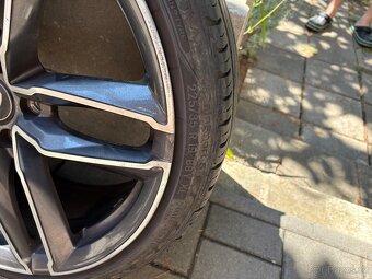 Alu kola 225/35 R19 - 4