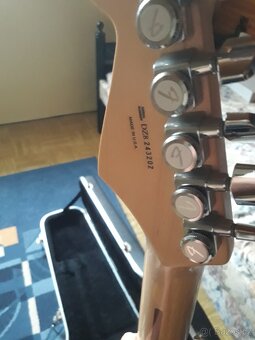 Fender American Deluxe Stratocaster HSS - 4