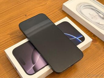 iPhone 16 Pro Max - 4