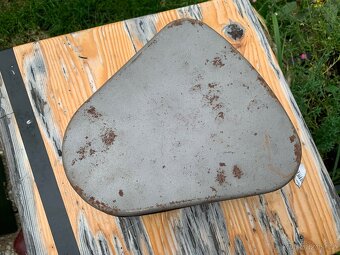 ČZ 125 schránka - 4