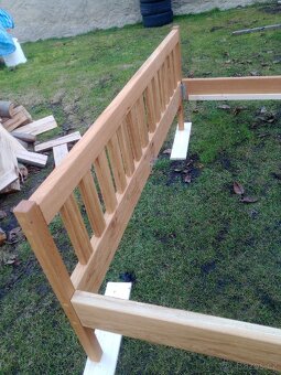 Manželská dubová postel - 4