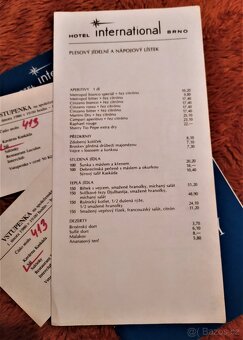 Nabízím raritu Plesový lístek vstupenky obal Brno 1.2.86 - 4