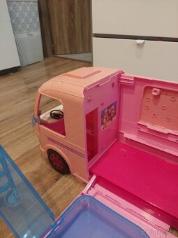 Barbie karavan - 4