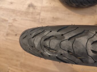 Pneumatiky Michelin Road 6 - 4